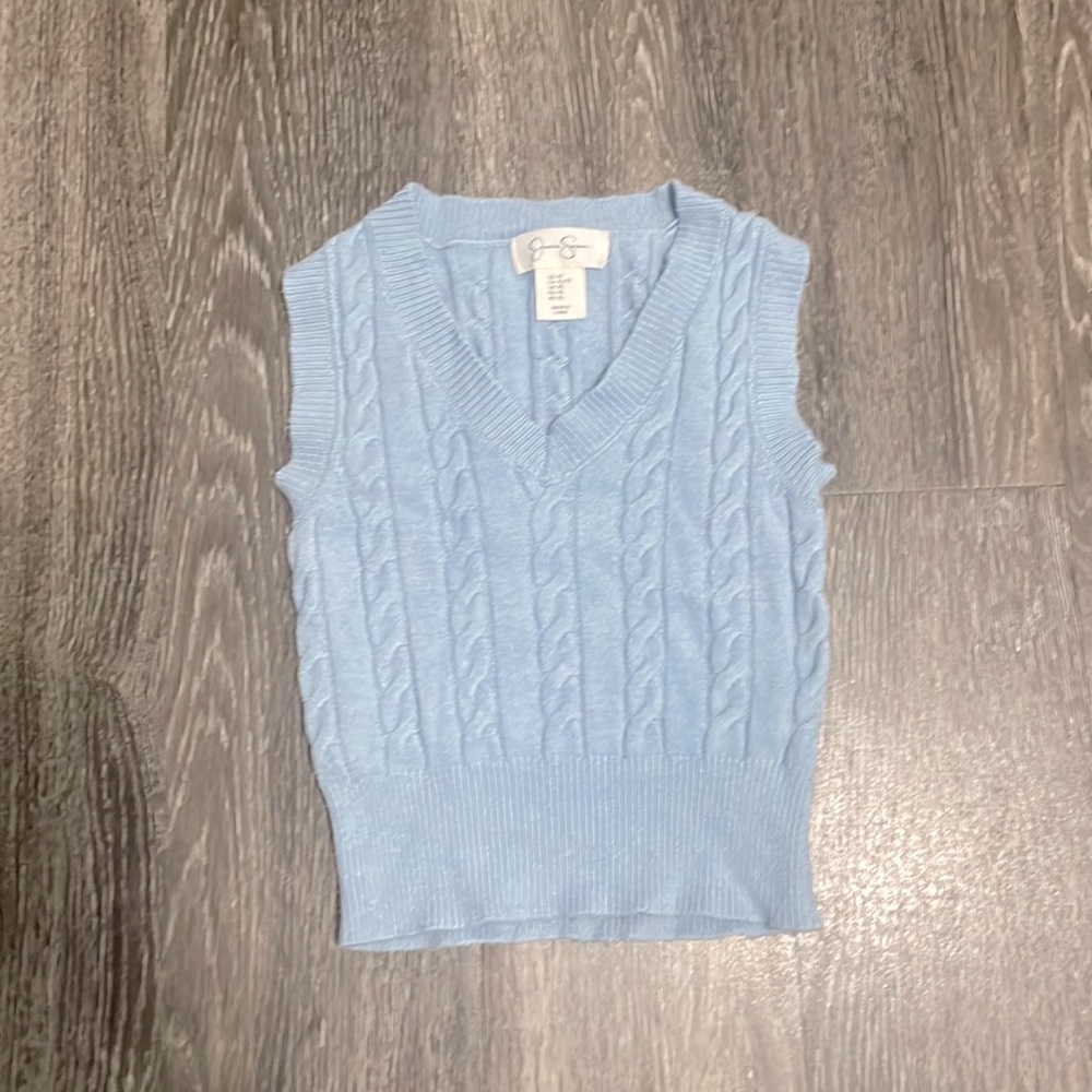 Sweater vest
